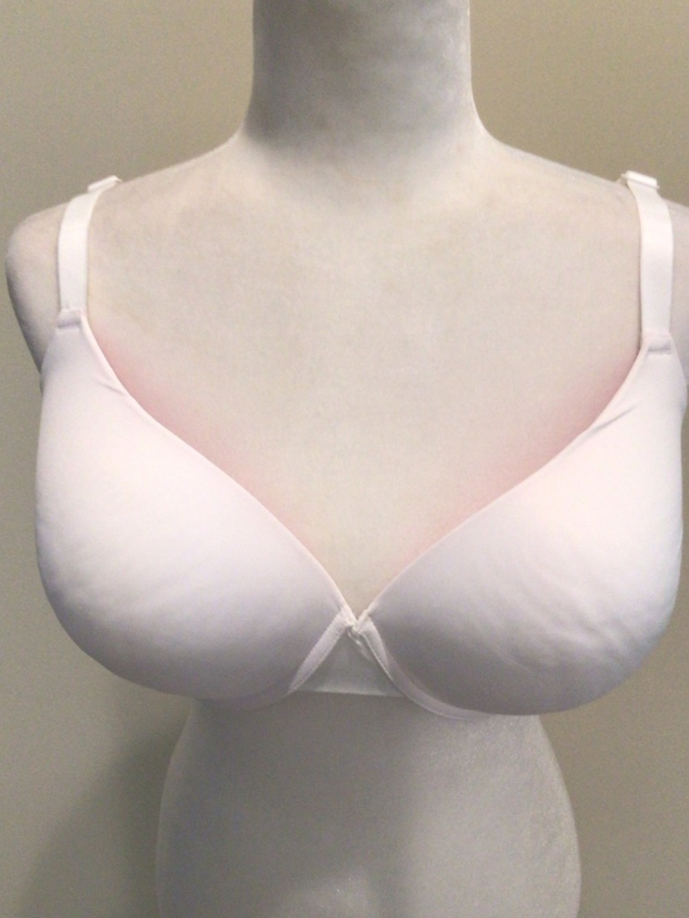 PINK Victoria's Secret Pale Pink Smooth T-Shirt Bra everywhere push up/ wear